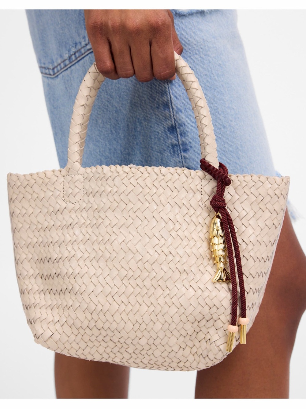 Madewell The Signature Woven Mini Tote in white - Picture 4 of 5